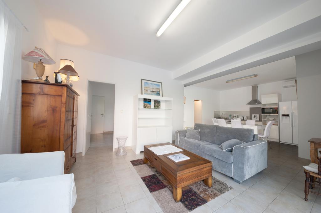 La Mangouste Apartment *
